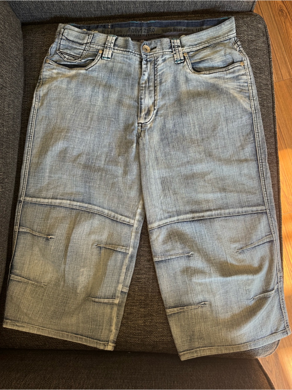 Y2K Point Zero Light Wash Below The Knee Baggy Denim Jean Shorts